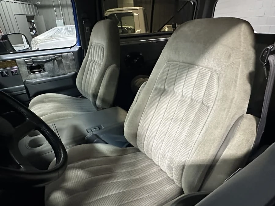 1987 Chevrolet Blazer - Image 10 of 24