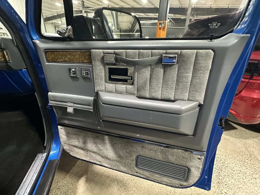 1987 Chevrolet Blazer - Image 17 of 24