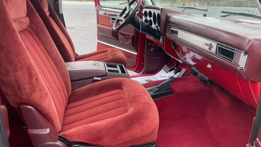 1987 Chevrolet Blazer - Image 8 of 16