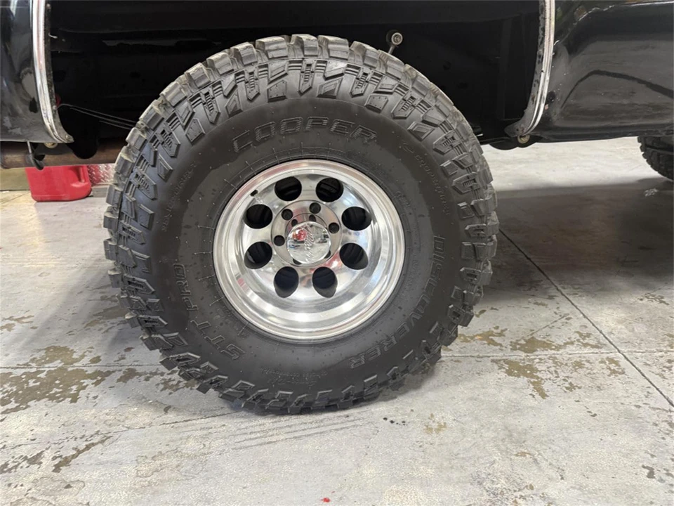 1987 Chevrolet K5 Blazer 2nd Gen - Image 8 of 19