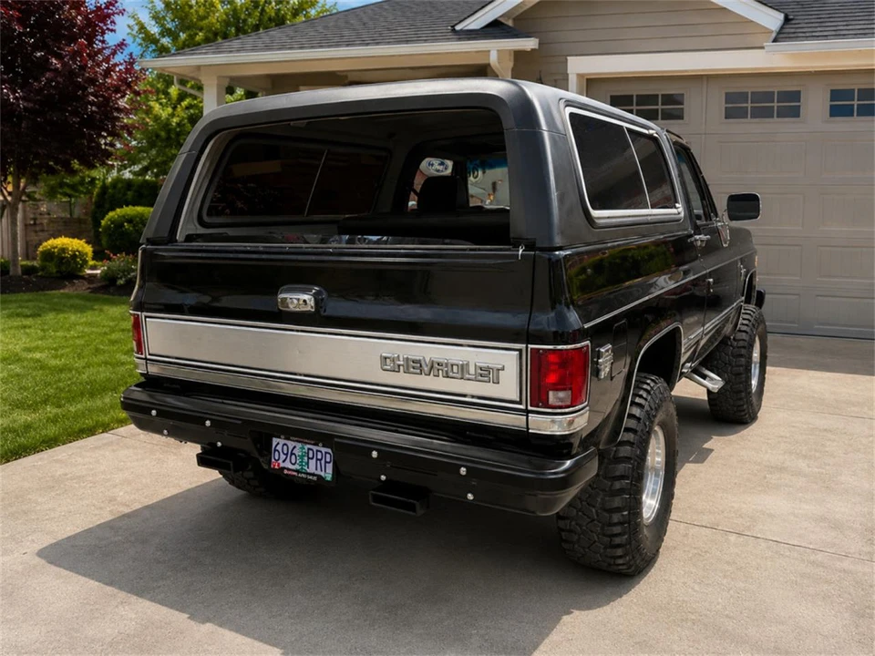 1987 Chevrolet K5 Blazer 2nd Gen - Image 3 of 19