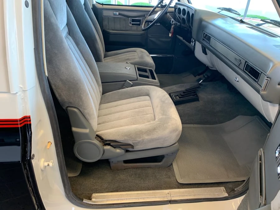 1987 Chevrolet Blazer - Image 8 of 11