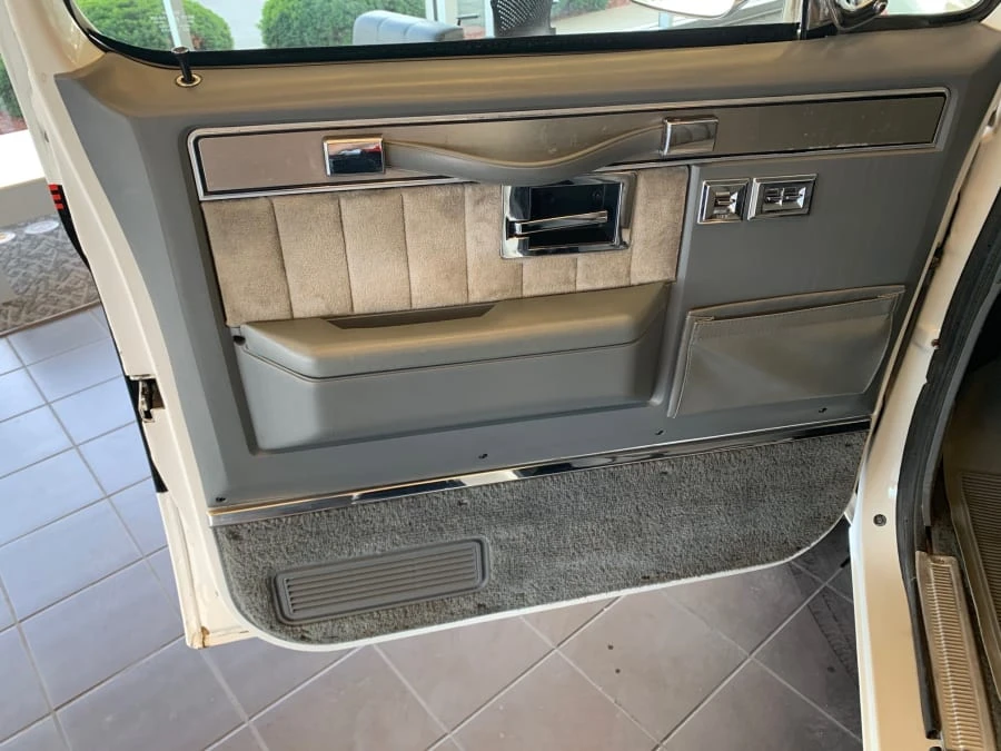 1987 Chevrolet Blazer - Image 7 of 11