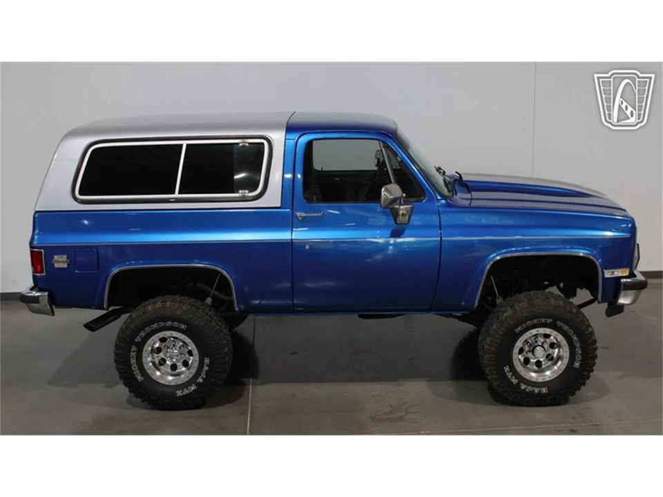 1987 Chevrolet K5 Blazer 2nd Gen - Image 8 of 31