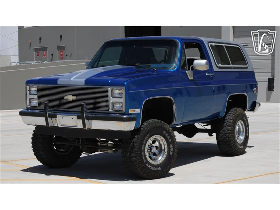 1987 Chevrolet K5 Blazer 2nd Gen - Image 3 of 31