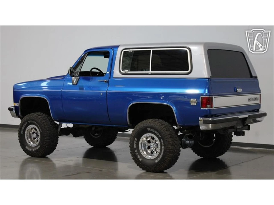 1987 Chevrolet K5 Blazer 2nd Gen - Image 24 of 31