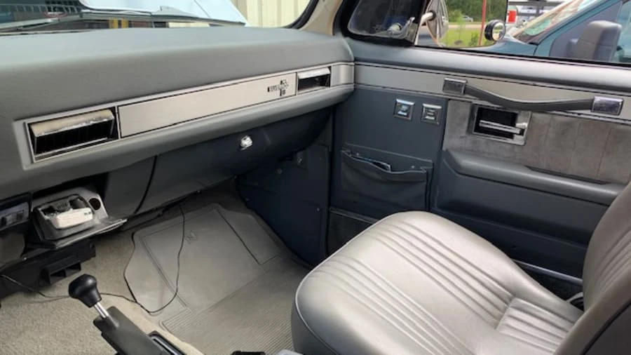 1987 Chevrolet Blazer - Image 10 of 18