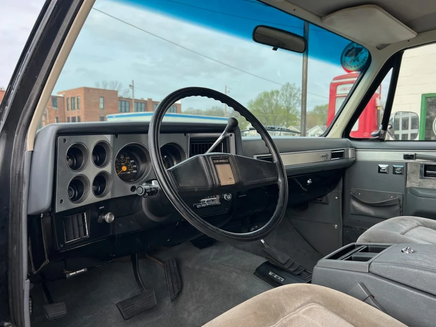 1987 Chevrolet Blazer - Image 4 of 8