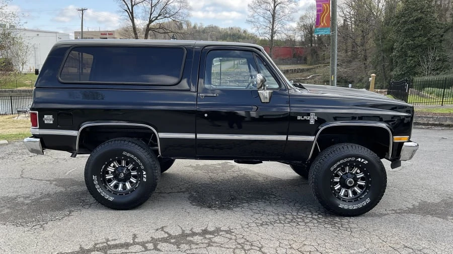 1987 Chevrolet Blazer - Image 2 of 11