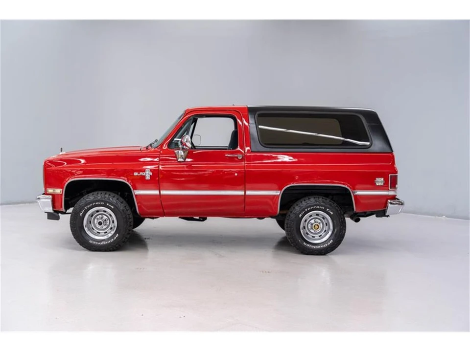 1987 Chevrolet K5 Blazer 2nd Gen - Image 2 of 31