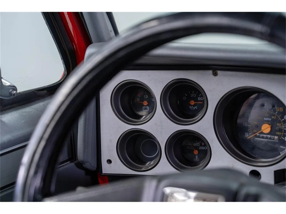 1987 Chevrolet K5 Blazer 2nd Gen - Image 15 of 31