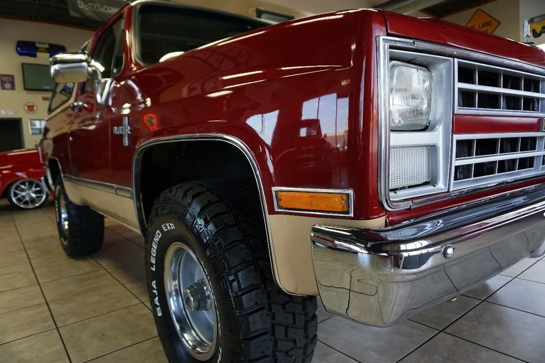 1987 Chevrolet K5 Blazer 3rd Gen - Image 13 of 21