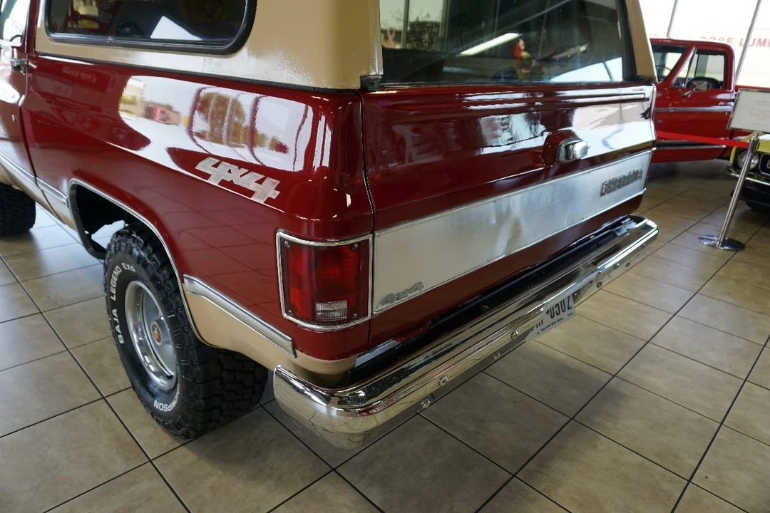 1987 Chevrolet K5 Blazer 3rd Gen - Image 19 of 21