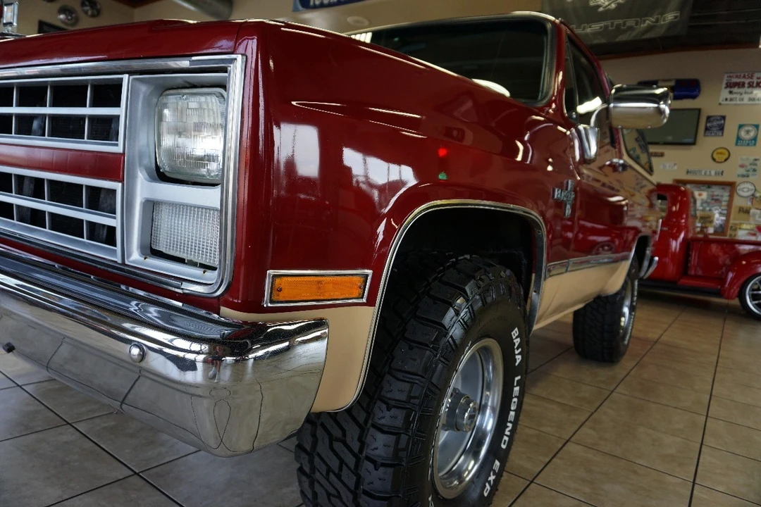 1987 Chevrolet K5 Blazer 2nd Gen - Image 15 of 21