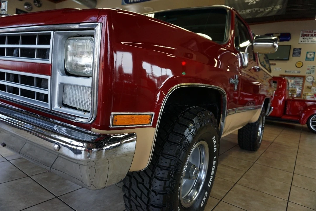 1987 Chevrolet K5 Blazer 3rd Gen - Image 15 of 21