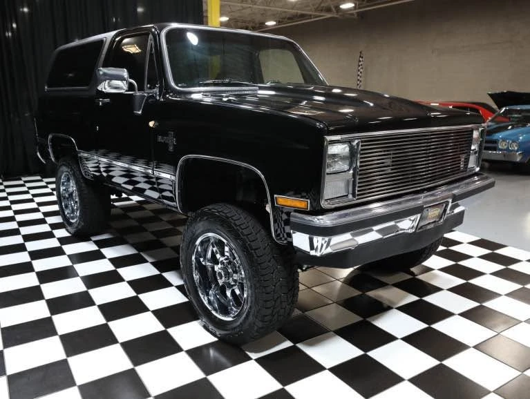 1987 Chevrolet K5 Blazer 2nd Gen - Image 3 of 10