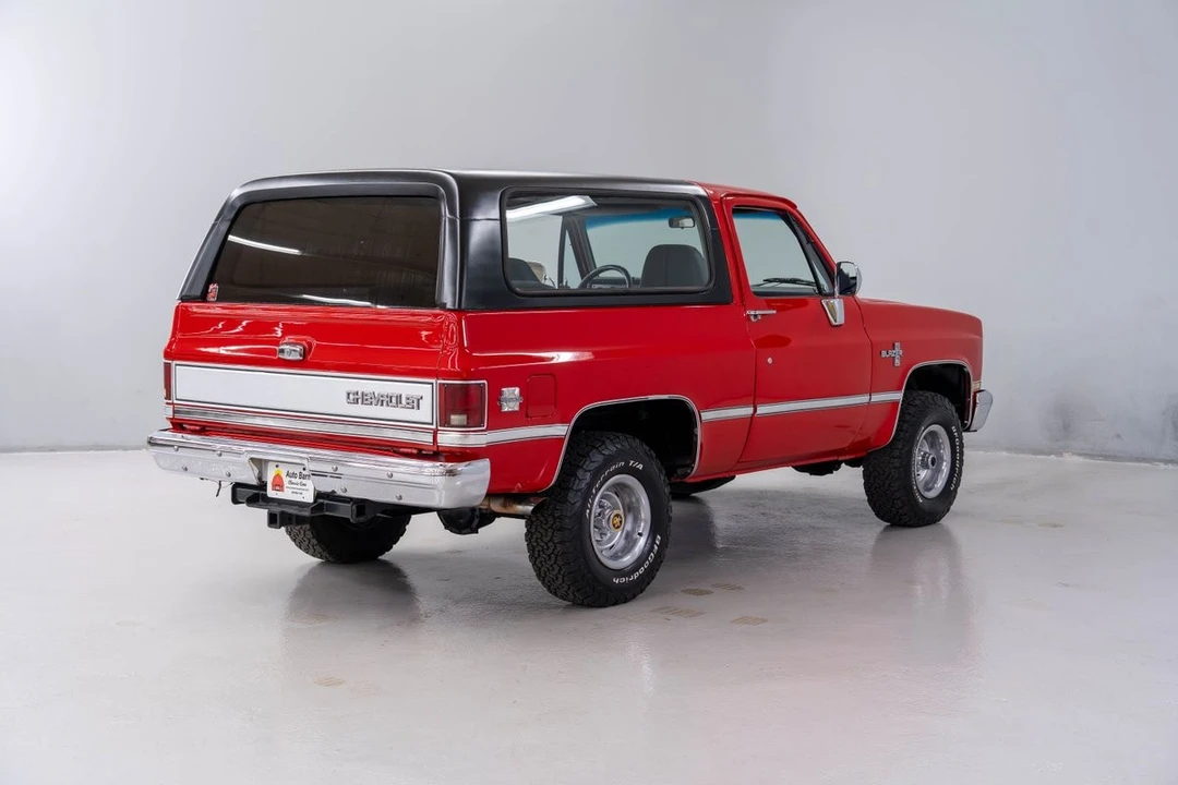 1987 Chevrolet K5 Blazer 2nd Gen - Image 7 of 12