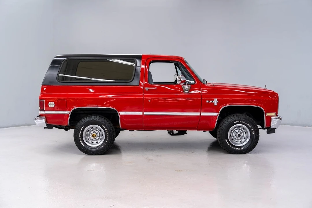 1987 Chevrolet K5 Blazer 2nd Gen - Image 8 of 12