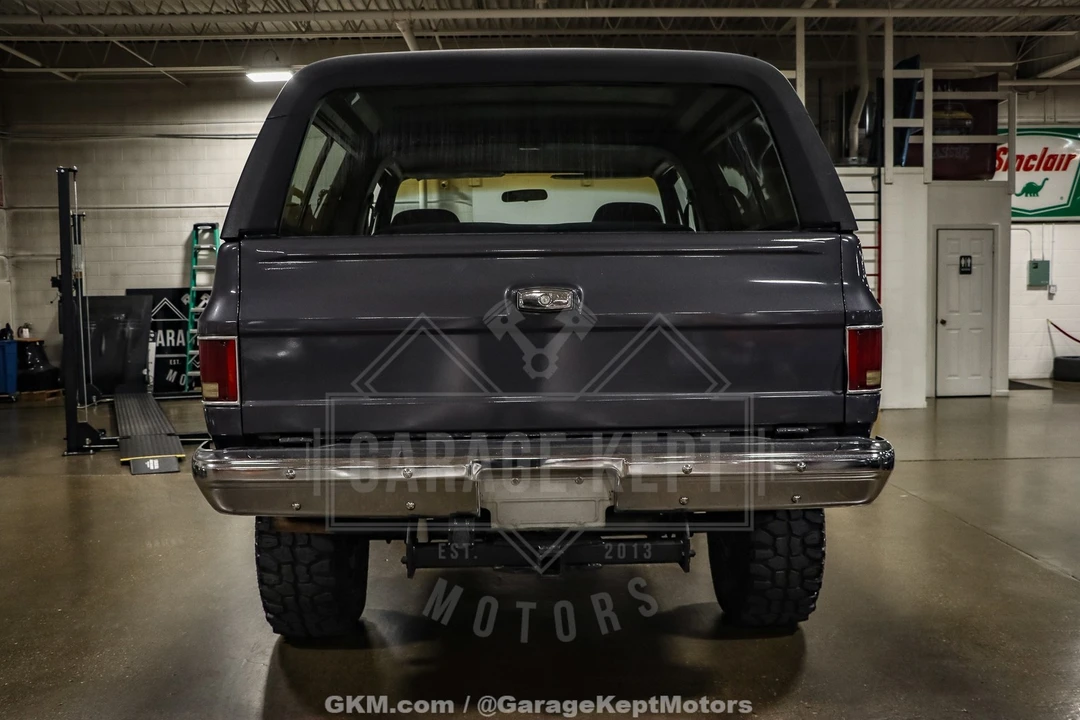 1987 Chevrolet K5 Blazer 2nd Gen - Image 11 of 12