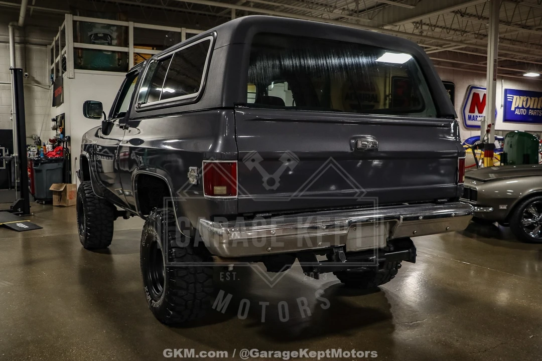 1987 Chevrolet K5 Blazer 2nd Gen - Image 10 of 12