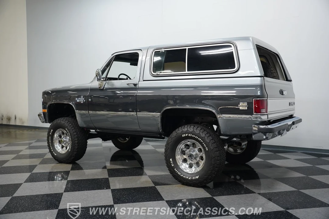 1987 Chevrolet K5 Blazer 2nd Gen - Image 9 of 12
