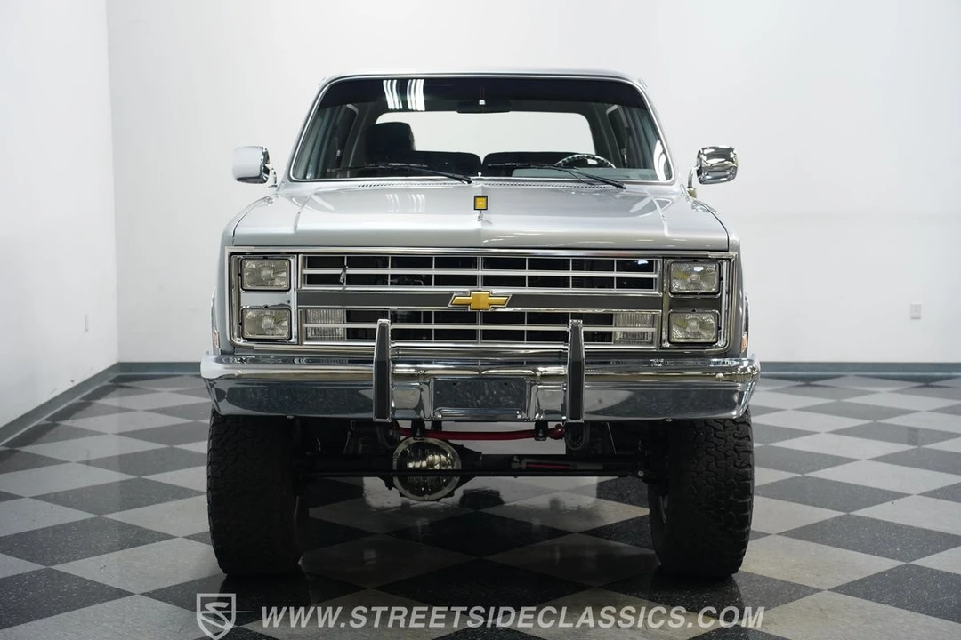 1987 Chevrolet K5 Blazer 2nd Gen - Image 18 of 31