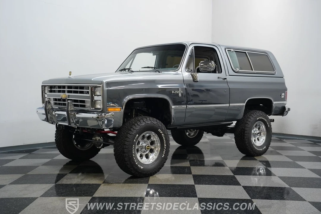 1987 Chevrolet K5 Blazer 2nd Gen - Image 6 of 12
