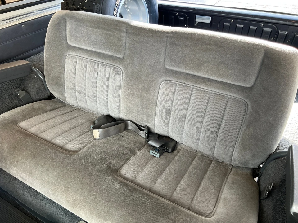 1987 Chevrolet K5 Blazer 2nd Gen - Image 19 of 21