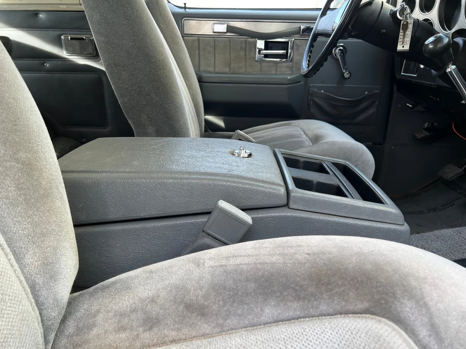 1987 Chevrolet K5 Blazer 2nd Gen - Image 16 of 21