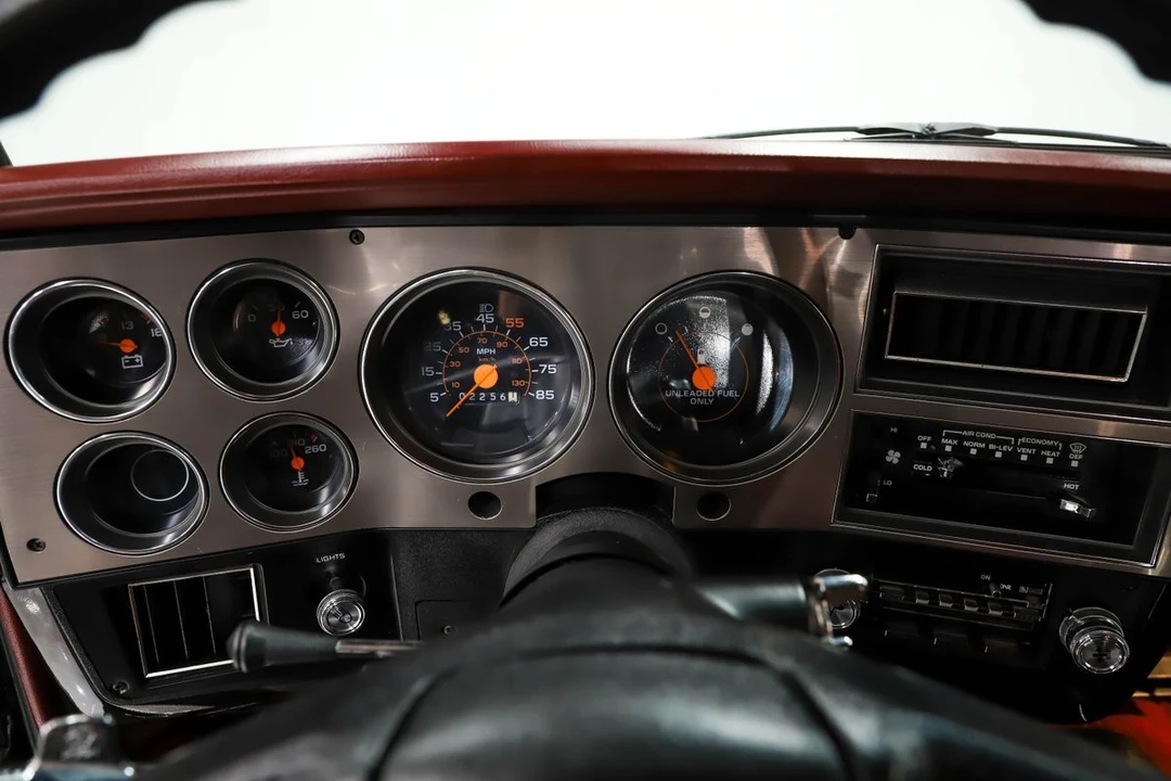 1987 Chevrolet K5 Blazer 2nd Gen - Image 16 of 21