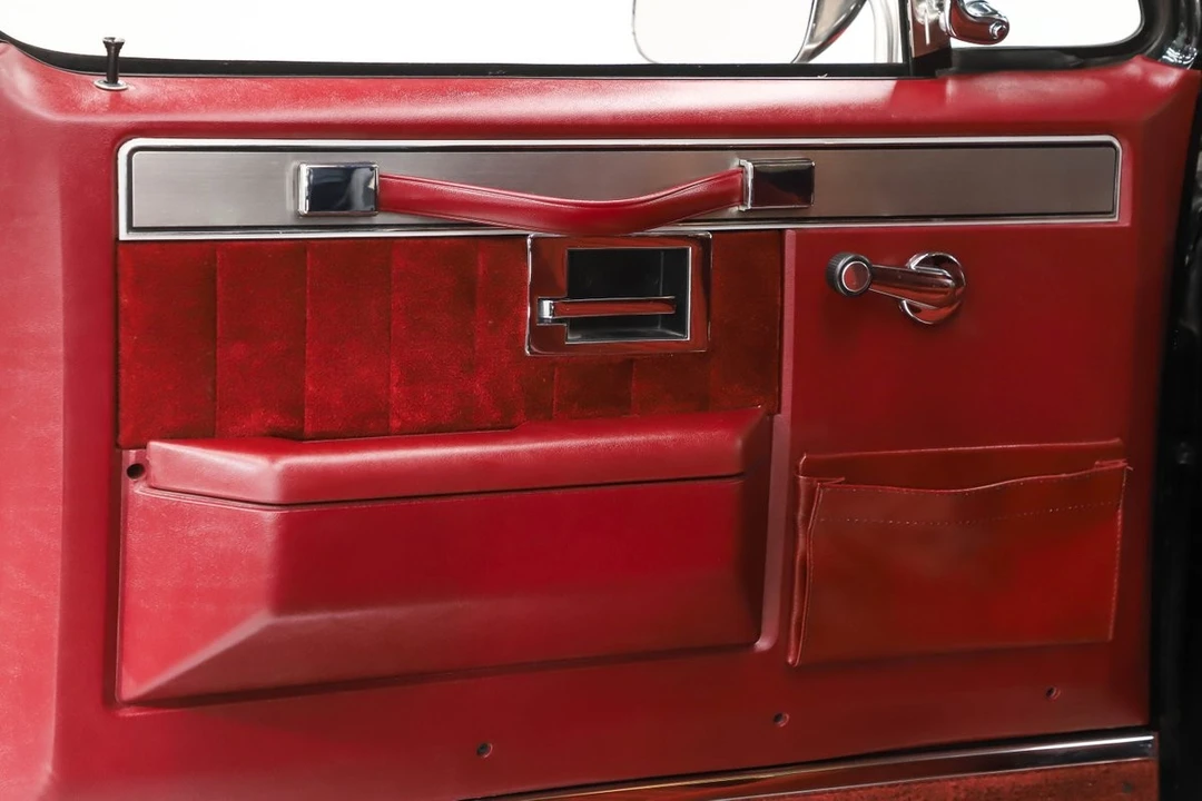 1987 Chevrolet K5 Blazer 2nd Gen - Image 8 of 12