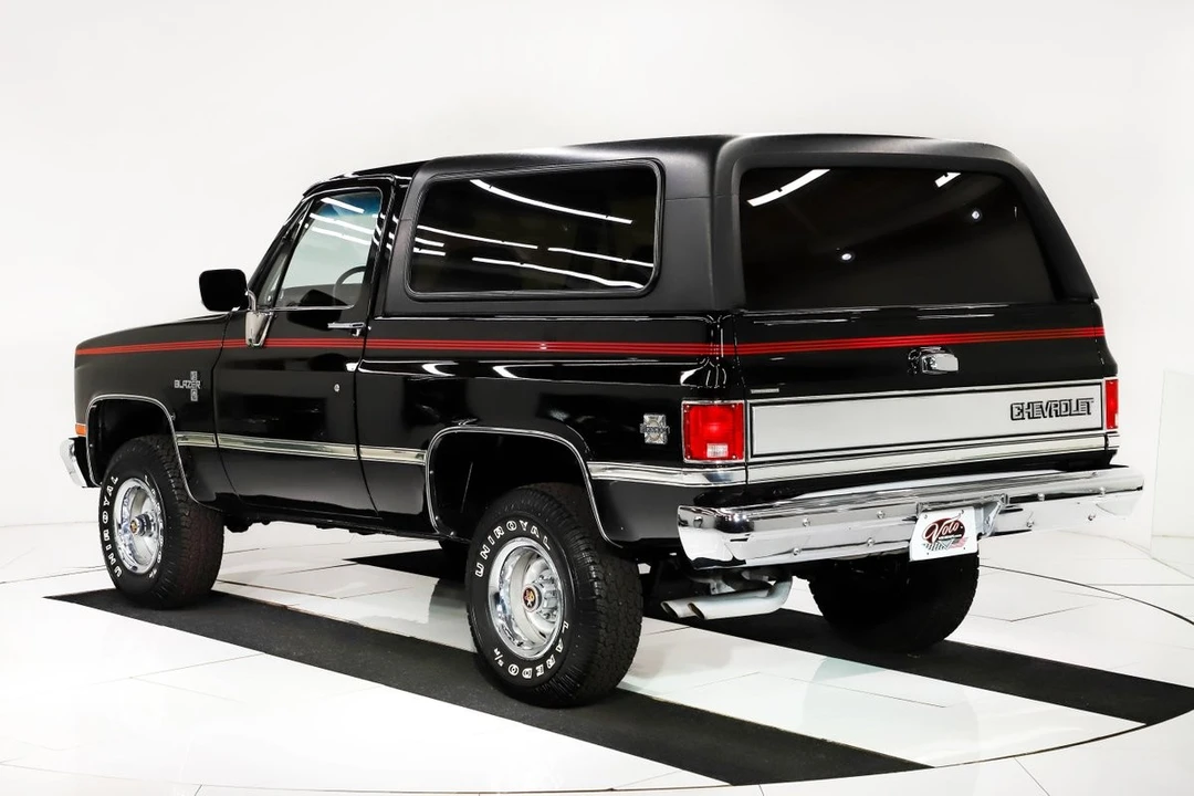 1987 Chevrolet K5 Blazer 2nd Gen - Image 6 of 12