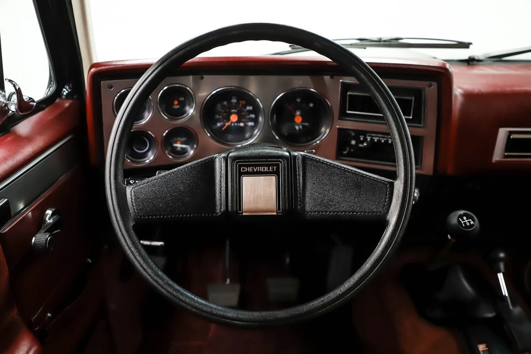 1987 Chevrolet K5 Blazer 2nd Gen - Image 15 of 21