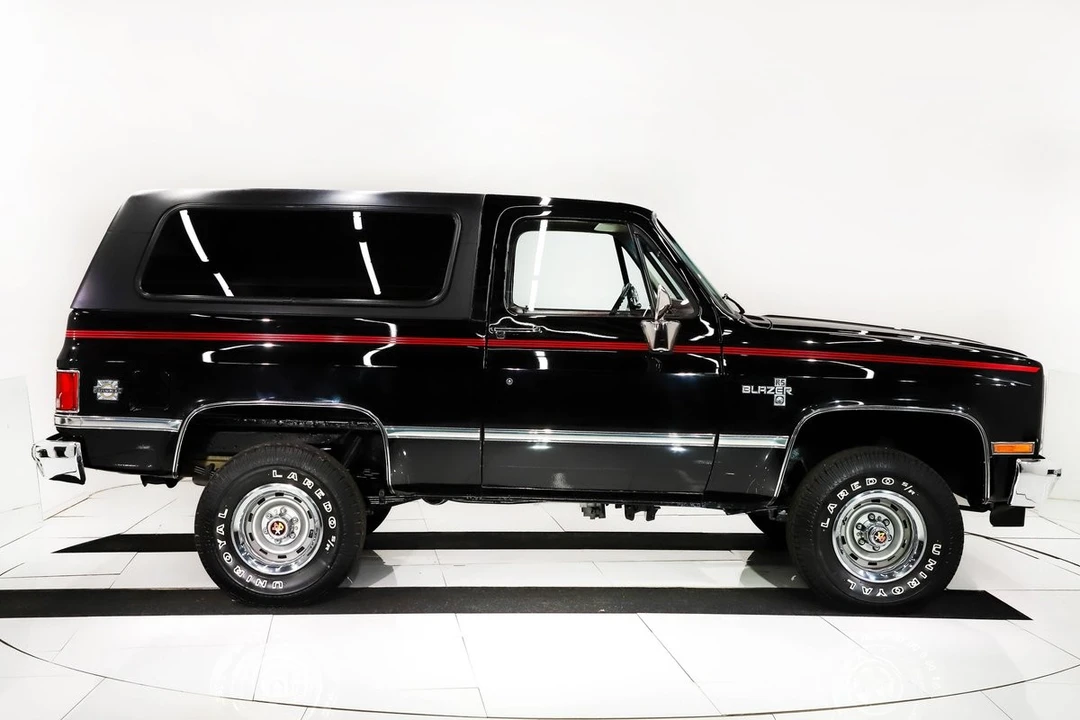 1987 Chevrolet K5 Blazer 2nd Gen - Image 14 of 21