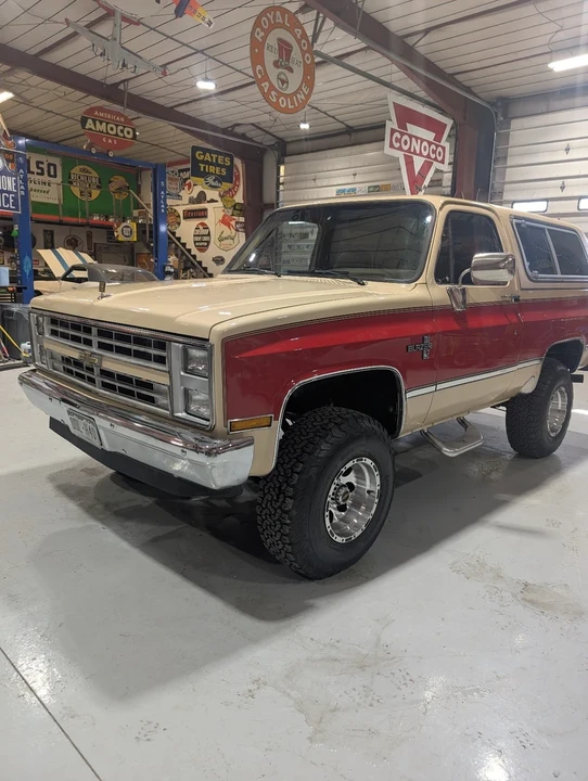 1987 Chevrolet K5 Blazer 2nd Gen - Image 4 of 19