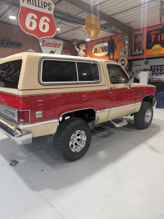 1987 Chevrolet K5 Blazer 2nd Gen - Image 7 of 19
