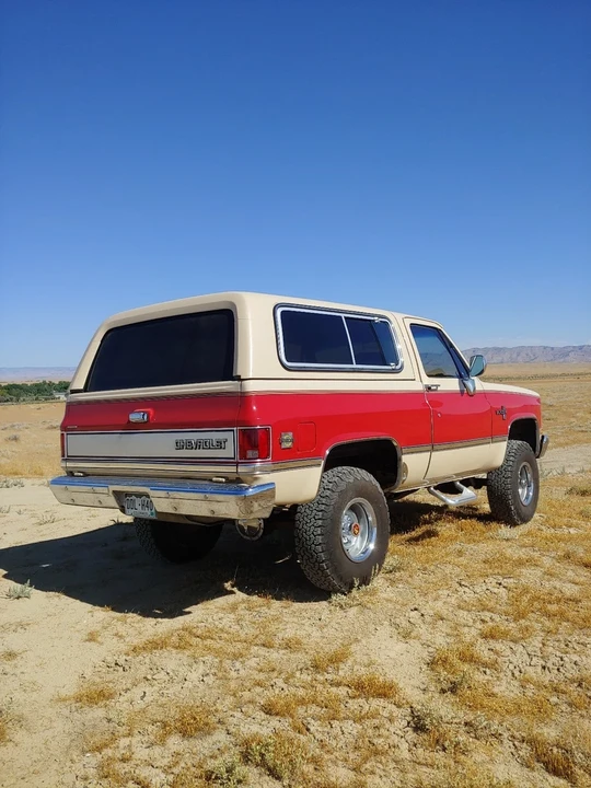 1987 Chevrolet K5 Blazer 2nd Gen - Image 2 of 19