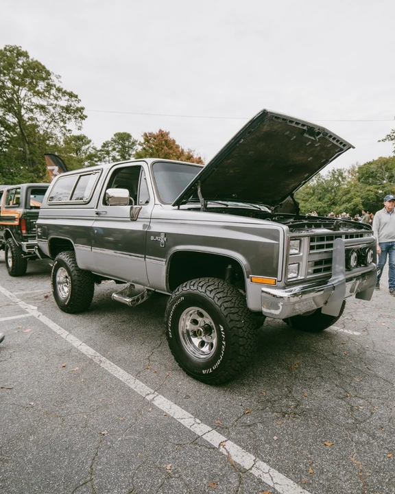 1987 Chevrolet K5 Blazer 2nd Gen - Image 2 of 21