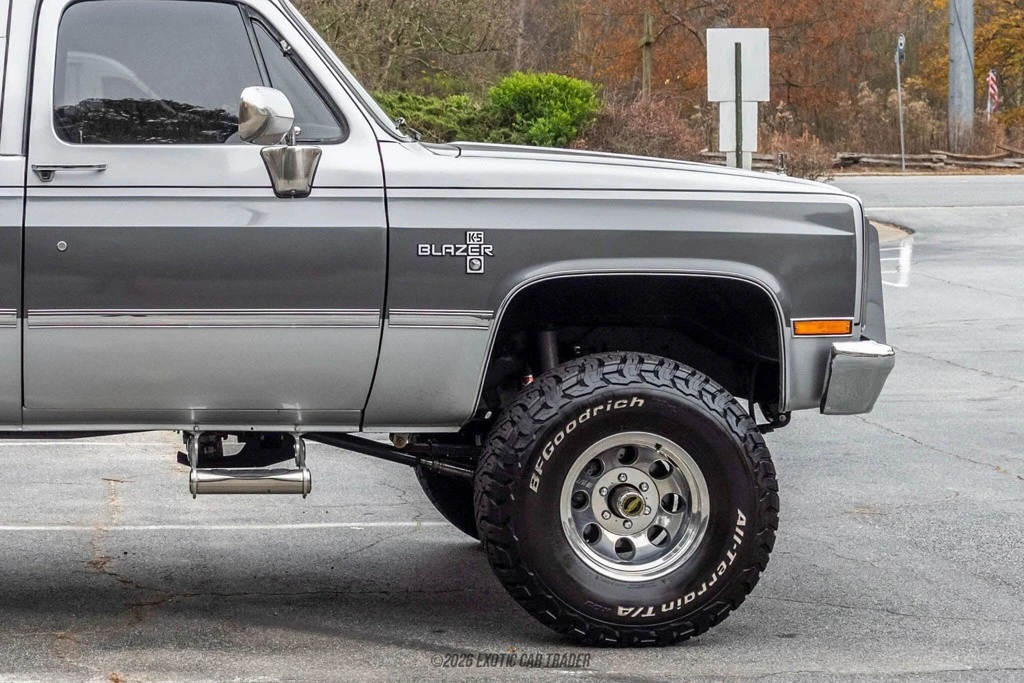 1987 Chevrolet K5 Blazer 2nd Gen - Image 11 of 12