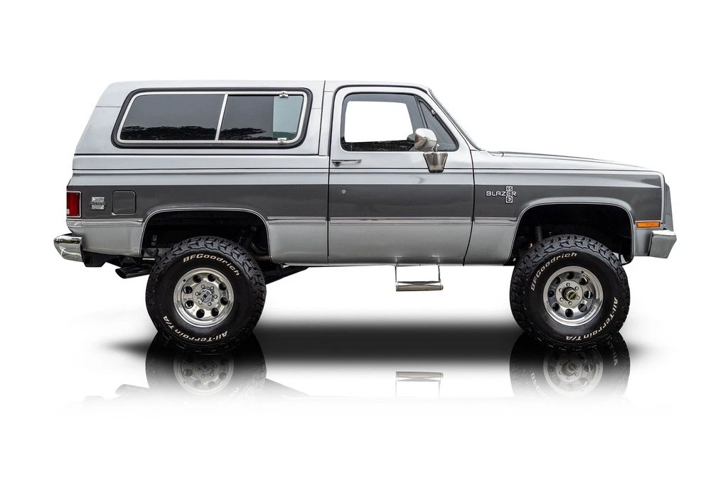 1987 Chevrolet K5 Blazer 2nd Gen - Image 2 of 12