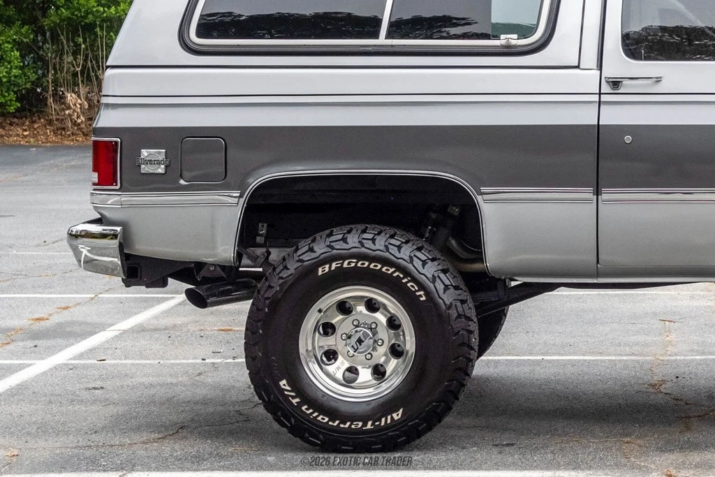 1987 Chevrolet K5 Blazer 2nd Gen - Image 10 of 12
