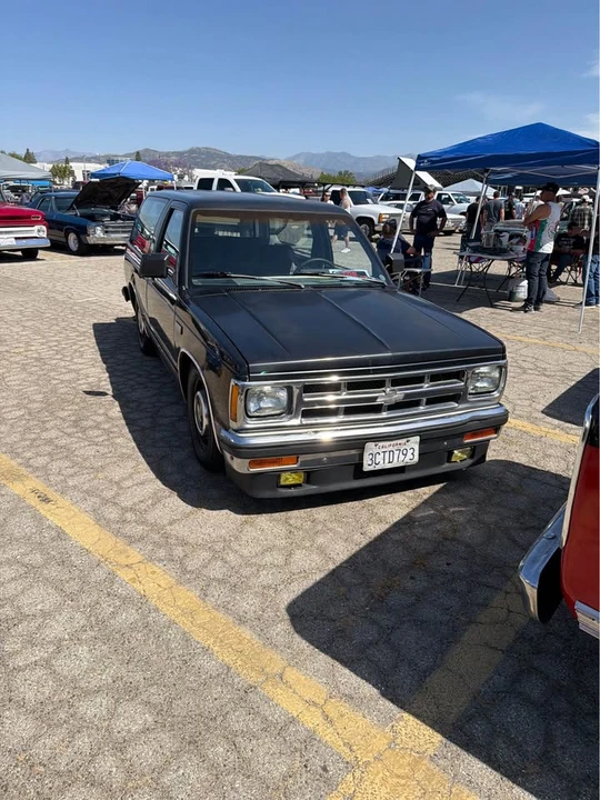 1987 Chevrolet K5 Blazer 2nd Gen - Image 5 of 11