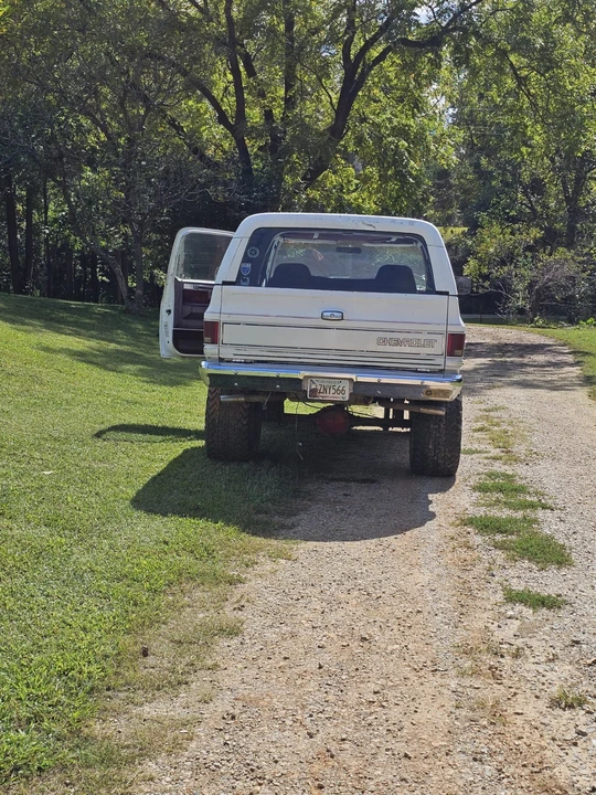 1987 Chevrolet K5 Blazer 2nd Gen - Image 3 of 9