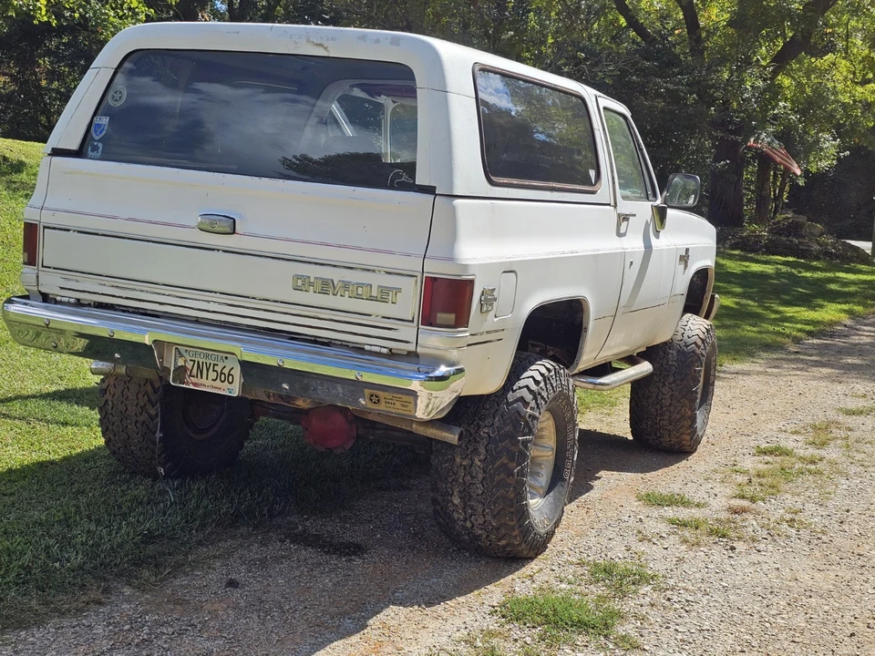 1987 Chevrolet K5 Blazer 2nd Gen - Image 2 of 9