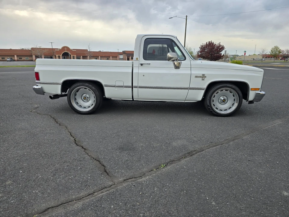 1987 Chevrolet C/K 3rd Gen - Image 9 of 31
