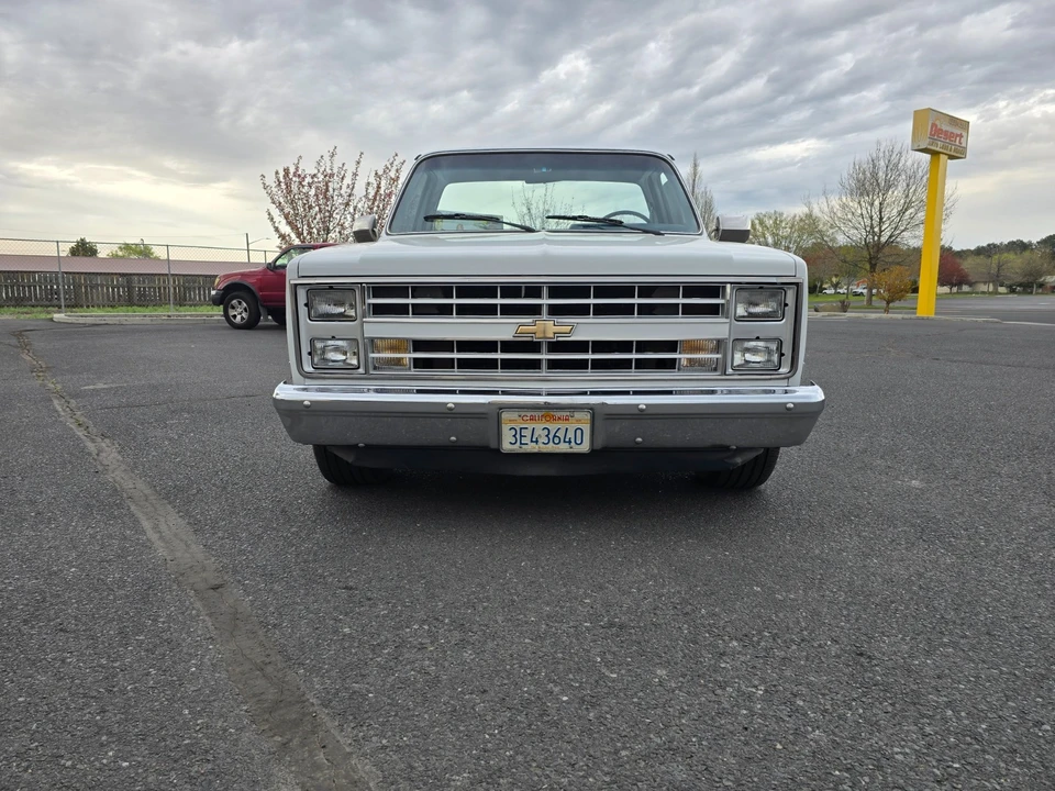 1987 Chevrolet C/K 3rd Gen - Image 4 of 31