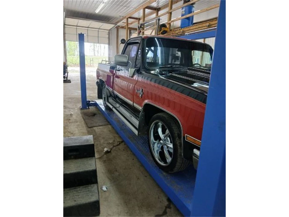 1987 Chevrolet C/K 3rd Gen - Image 11 of 14
