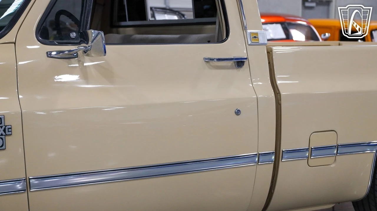 1987 Chevrolet C/K 3rd Gen - Image 18 of 31