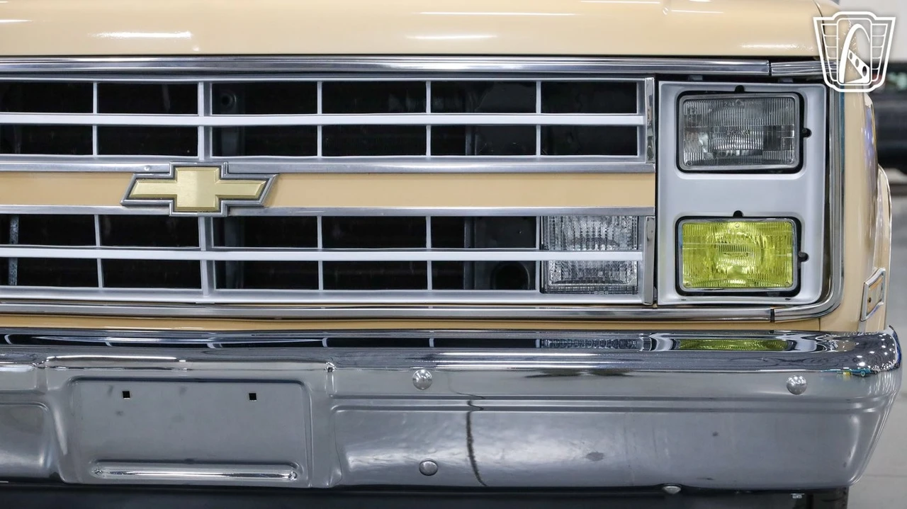 1987 Chevrolet C/K 3rd Gen - Image 10 of 31