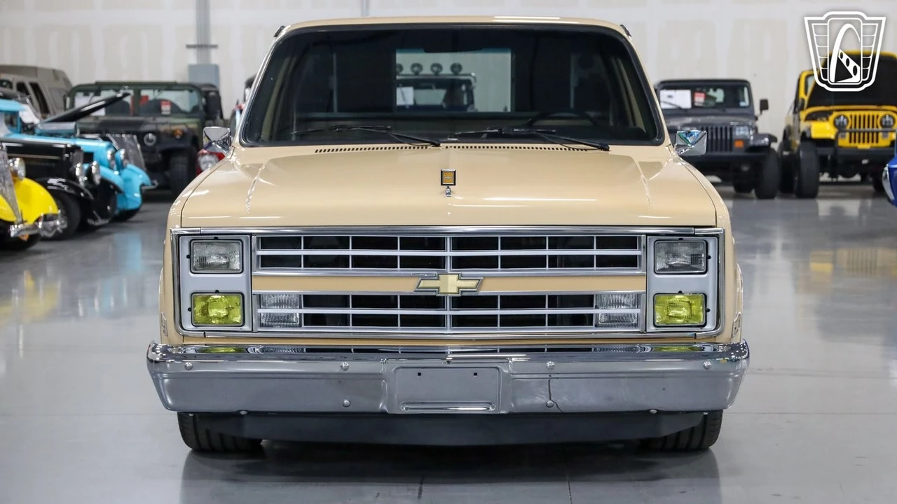 1987 Chevrolet C/K 3rd Gen - Image 5 of 31